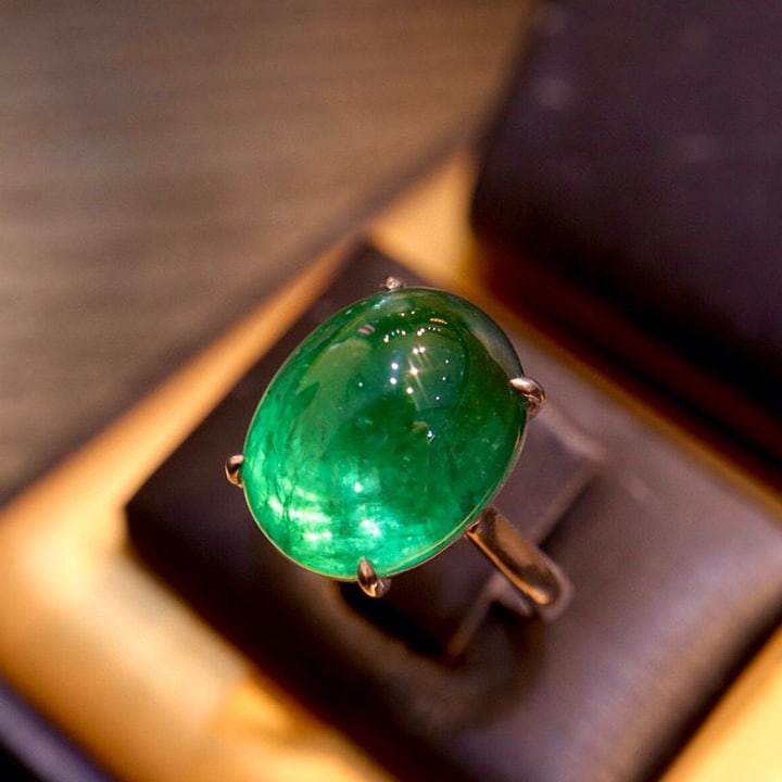 14k Gold 13.1 Ct Natural Emerald Ring - 6