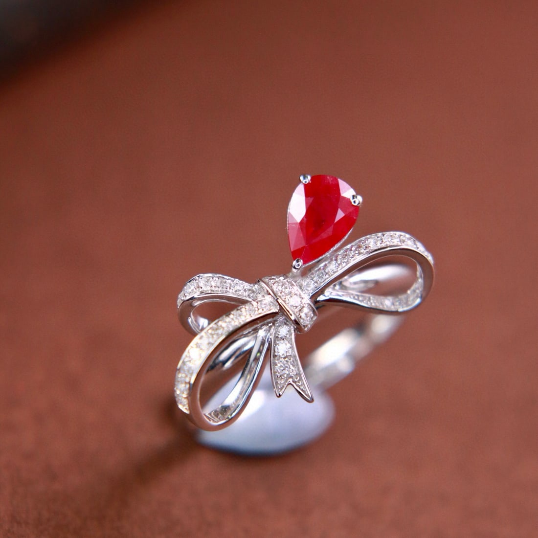 14k Gold 0.96 Ctw Natural Ruby & Diamond Ring - 4