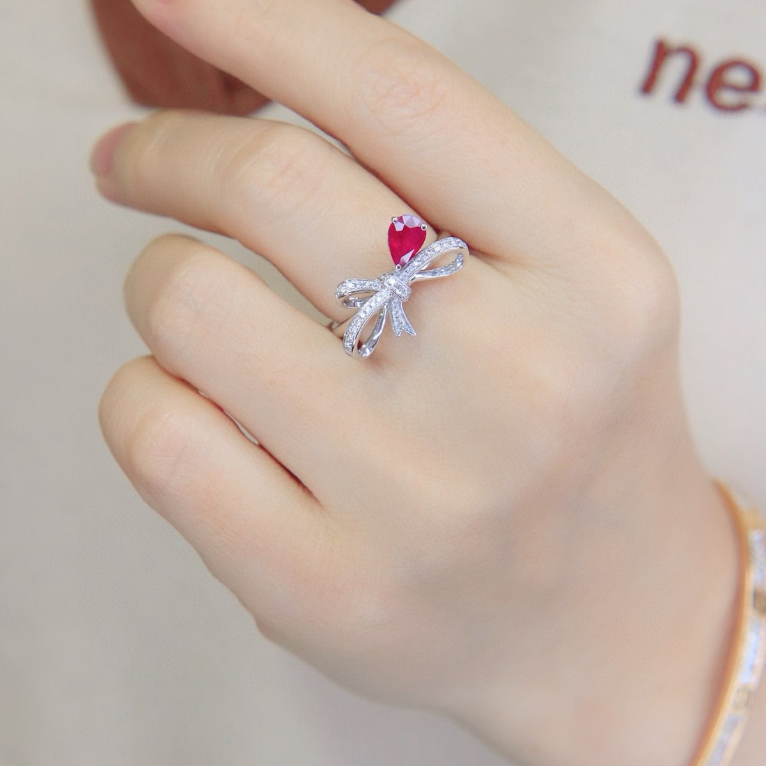 14k Gold 0.96 Ctw Natural Ruby & Diamond Ring - 5