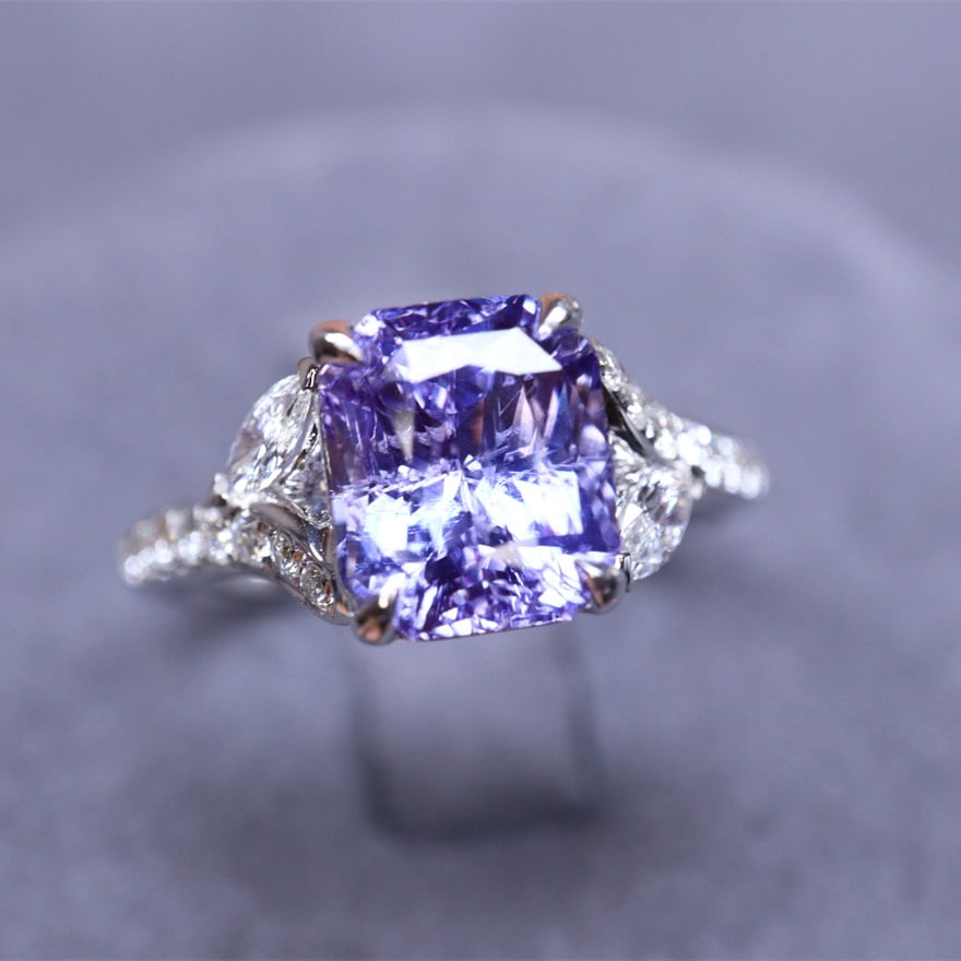 14k Gold 2.95 Ctw Natural Sapphire & Diamond Ring: Ref:230976062 // gold content:14k gold // ring size:7. 25us // // main gemstone:sapphire // shape:octagonal // carat weight:2. 56ct // color:purple // treatment:natural // // adjacent gemstone 2 :
