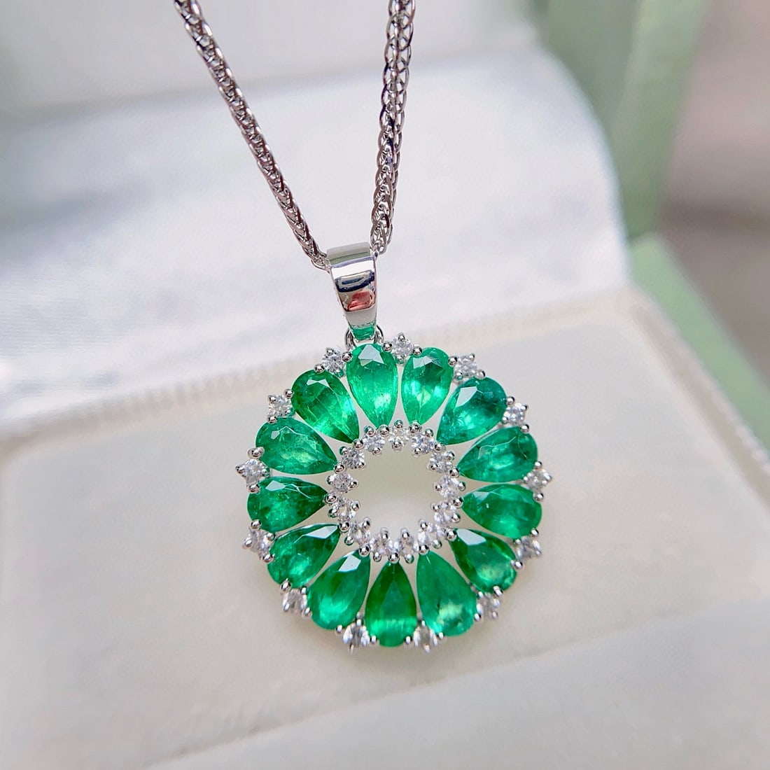 14k Gold 3.00 Ct Natural Emerald & Sapphire Pendant( Without Chain ) - 5