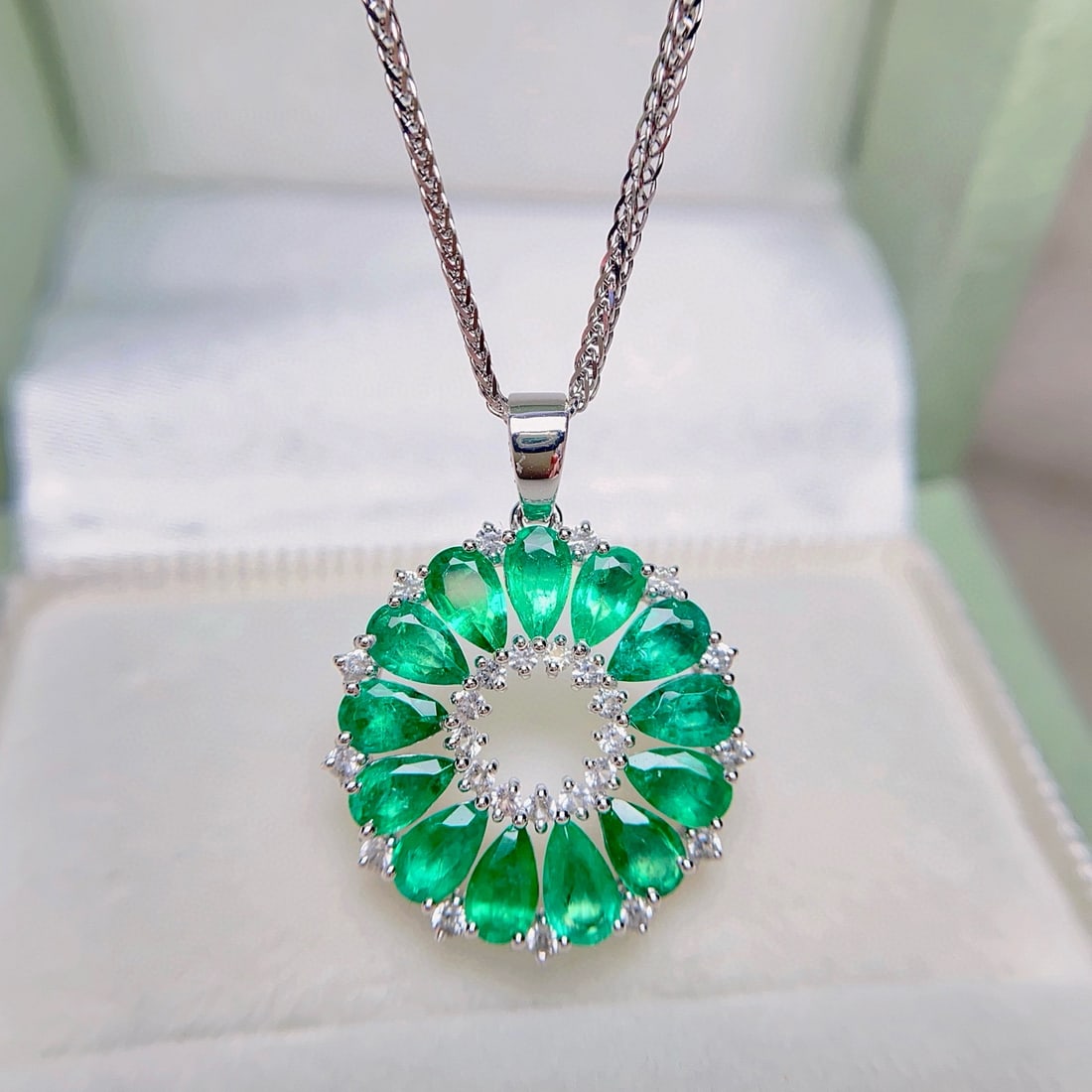 14k Gold 3.00 Ct Natural Emerald & Sapphire Pendant( Without Chain ) - 6