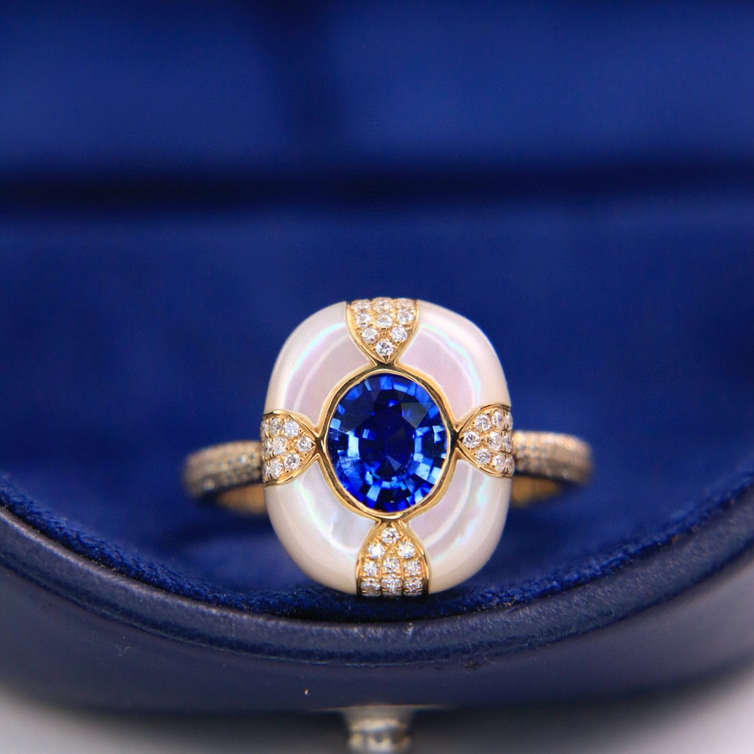 14k Gold 1.38 Ctw Natural Sapphire & Diamond Ring: Ref:230976081 // gold content:14k gold // ring size:7. 25us // // main gemstone:sapphire // shape:oval // carat weight:1. 09ct // color:royal blue // treatment:natural // // adjacent gemstone 2 :