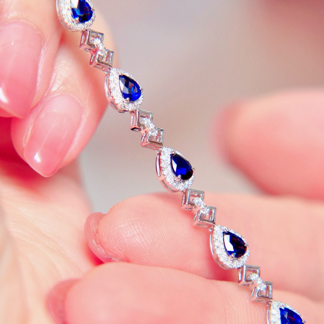 14k Gold 3.99 Ctw Natural Sapphire & Diamond Bracelet - 2