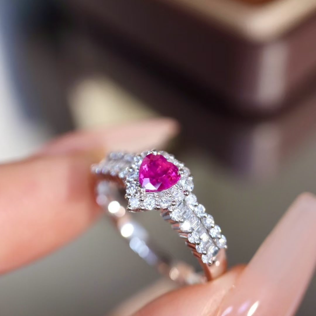 14k Gold 0.89 Ctw Natural Ruby & Diamond Ring - 4