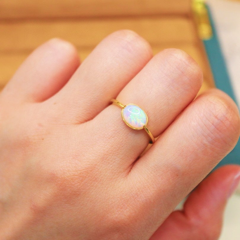 14k Gold 0.70 Ct Natural Opal Ring - 6