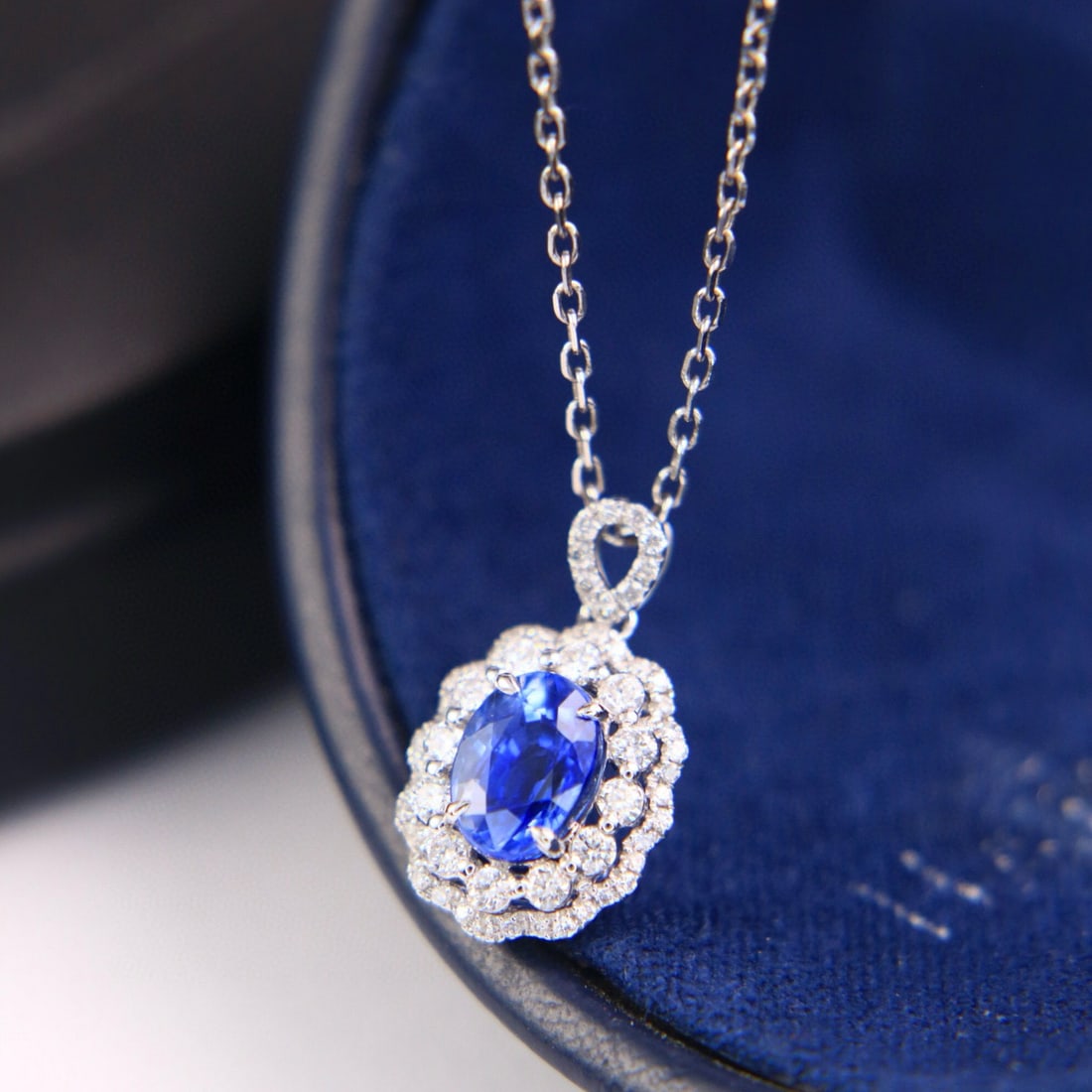 14k Gold 1.56 Ctw Natural Sapphire & Diamond Pendant( Without Chain ) - 3