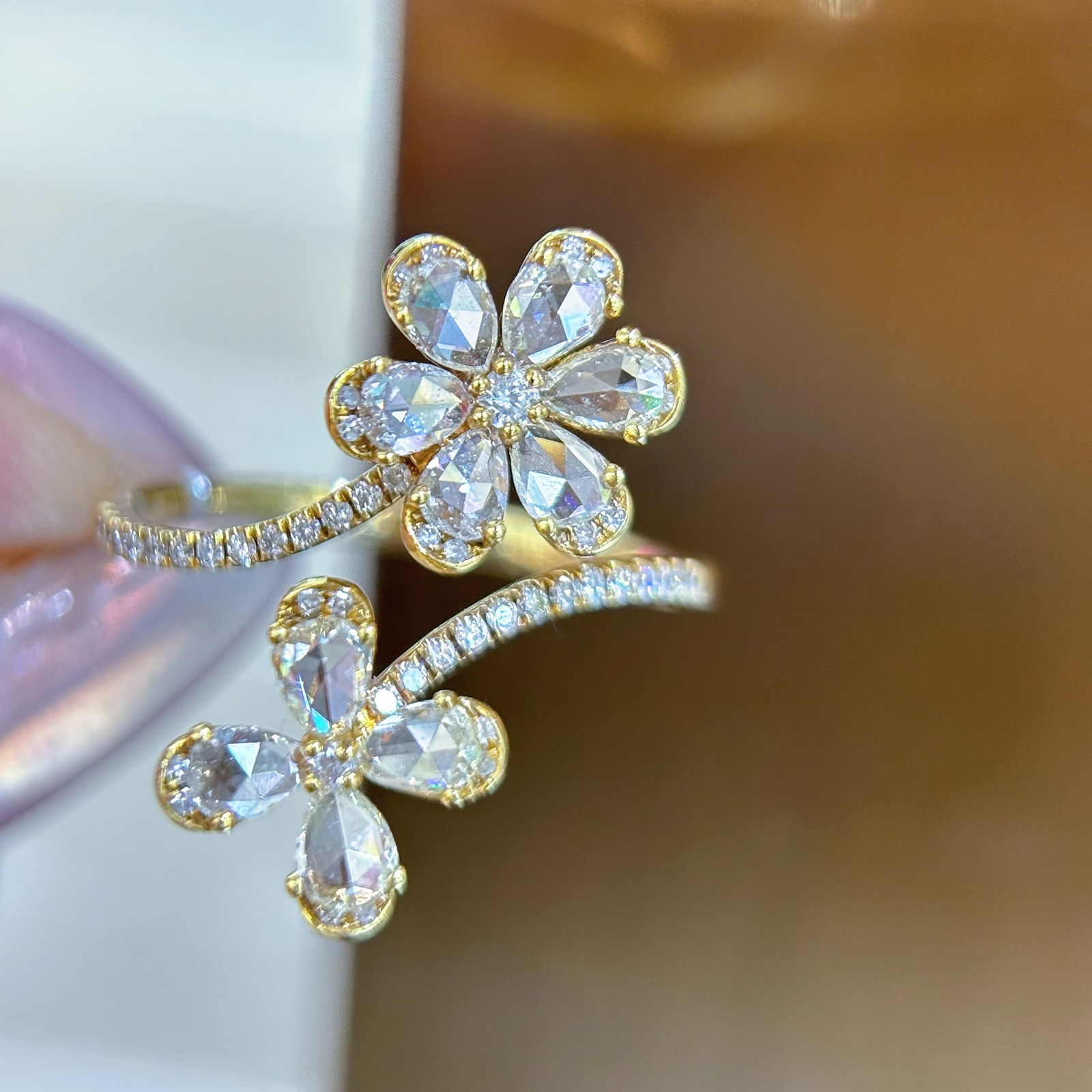 14k Gold 1 Ct Natural H Diamond Ring: Ref:230976143 // gold content:14k gold // ring size:7. 25us // // main gemstone:diamond // shape:multiply // carat weight:1ct // clarity grade:vs-si // color:h // treatment:natural // Low Estimate: 3