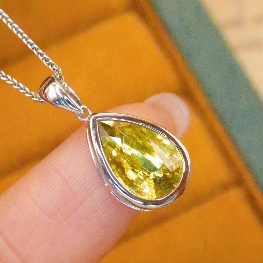 14k Gold 2.02 Ct Natural Chrysoberyl Pendant( Without Chain ) - 3