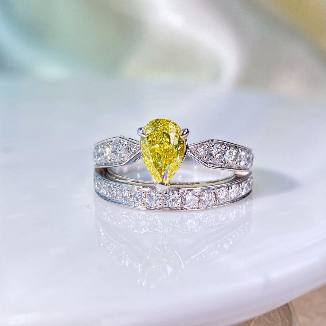 Gia Certified 14k Gold 2.16 Ctw Natural Yellow Diamond & Diamond Ring: Ref:230976168 // gold content:14k gold // ring size:7. 25us // // main gemstone:yellow diamond // certified:gia // shape:pear // carat weight:1. 01ct // clarity grade:si2 // color:yellow //