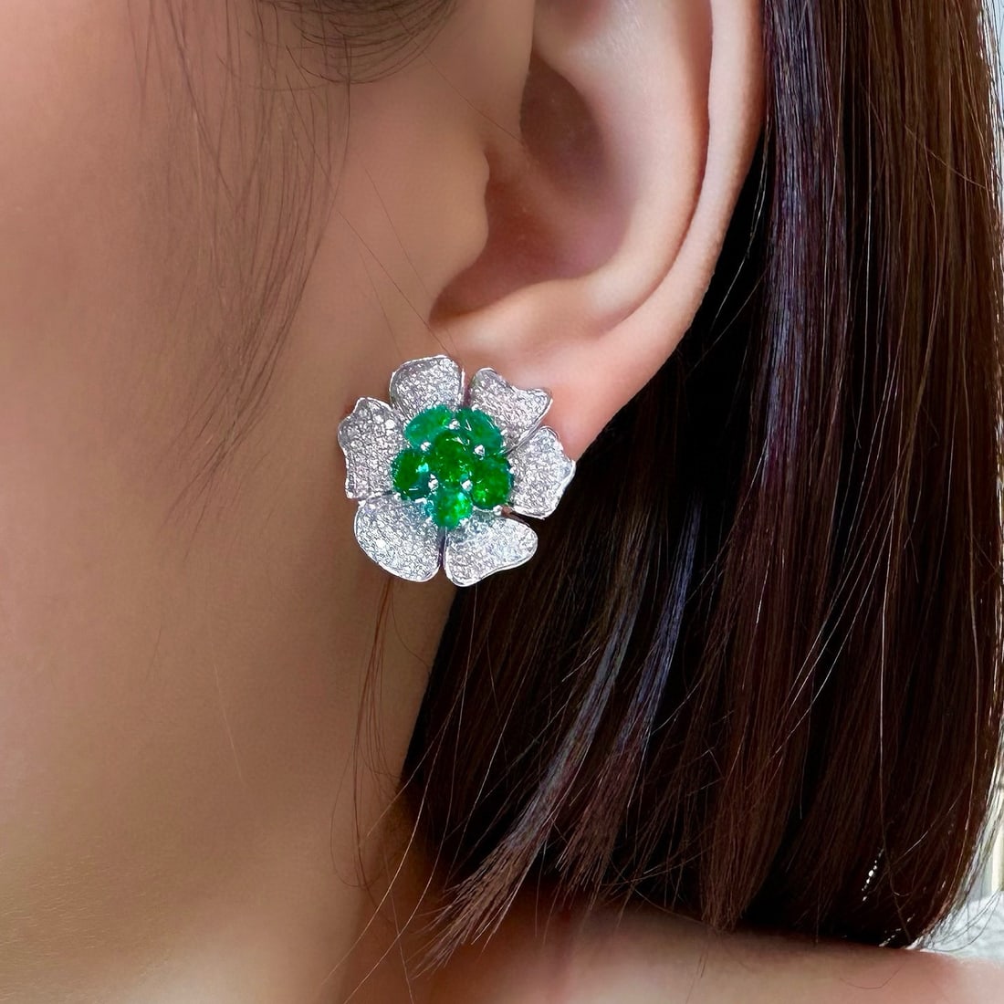 14k Gold 4.66 Ctw Vivid Green Natural Emerald & Diamond & Flowers Earrings - 3