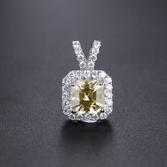 14k Gold 0.97 Ctw Natural Chrysoberyl & Diamond Pendant( Without Chain ): Ref:230976181 // gold content:14k gold // main gemstone:chrysoberyl // shape:octagonal // carat weight:0. 8ct // color:yellow // treatment:natural // // adjacent gemstone 2 : diamond // shape:round