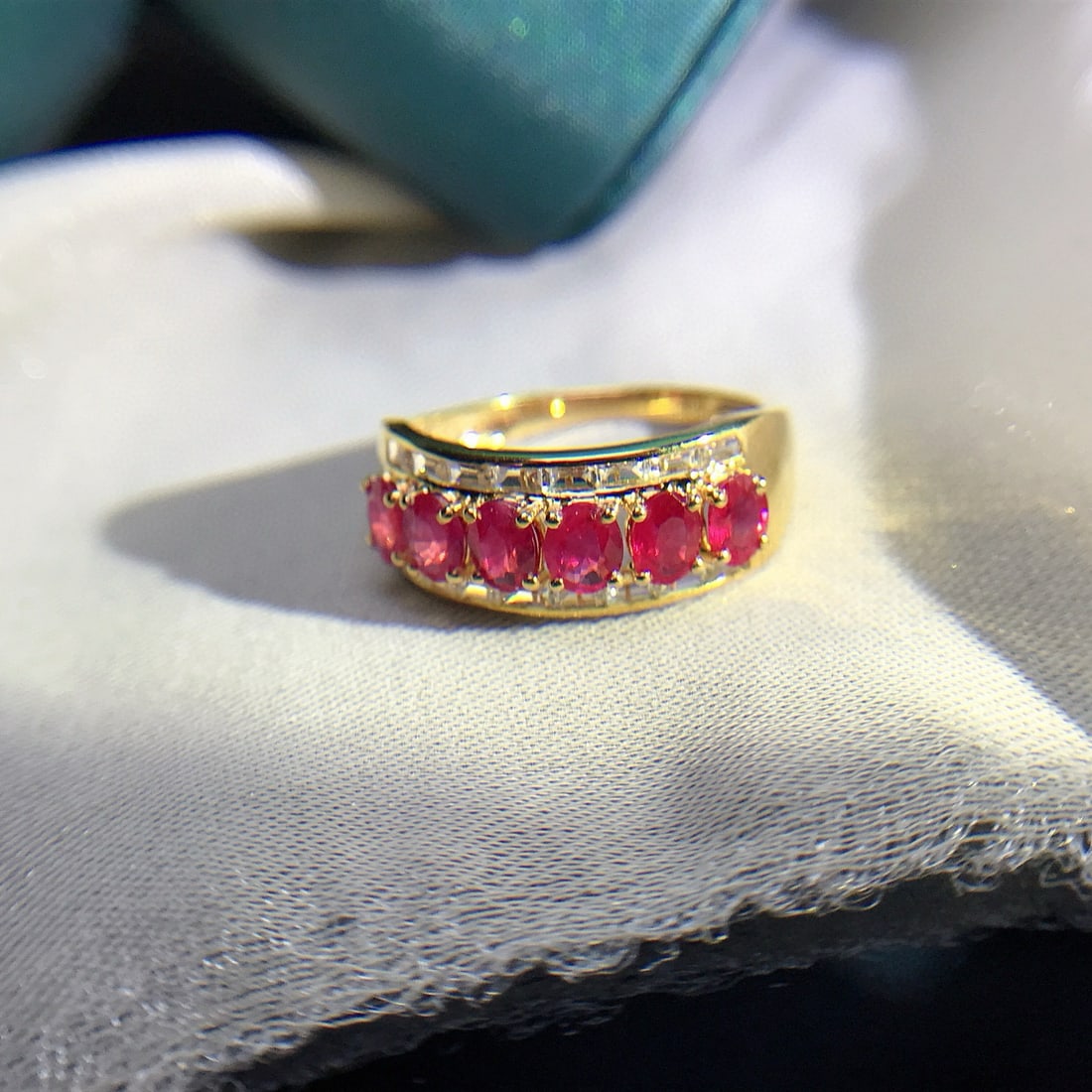 14k Gold 1.80 Ct Natural Ruby & Diamond Ring - 3