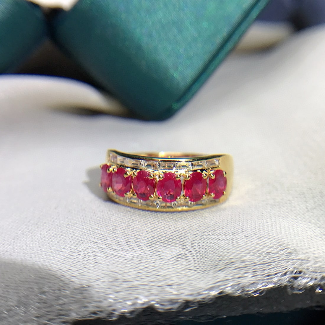 14k Gold 1.80 Ct Natural Ruby & Diamond Ring - 4