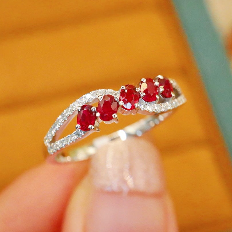 14k Gold 0.62 Ctw Natural Ruby & Diamond Ring - 4