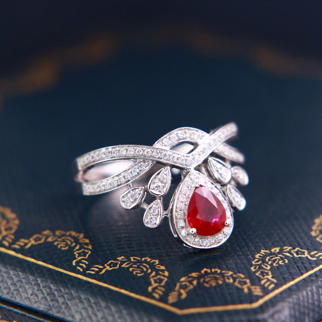 14k Gold 0.88 Ctw Natural Ruby & Diamond Ring - 5