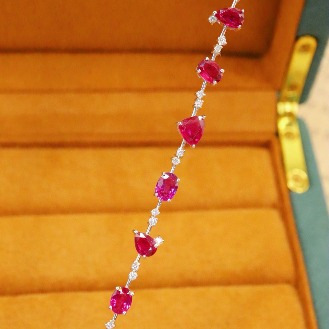 14k Gold 5.18 Ctw Natural Ruby & Diamond Bracelet: Ref:230976237 // gold content:14k gold // main gemstone:ruby // shape:multiply // carat weight:4. 80ct // color:pigeonblood red // treatment:natural // // adjacent gemstone 2 : diamond // number of