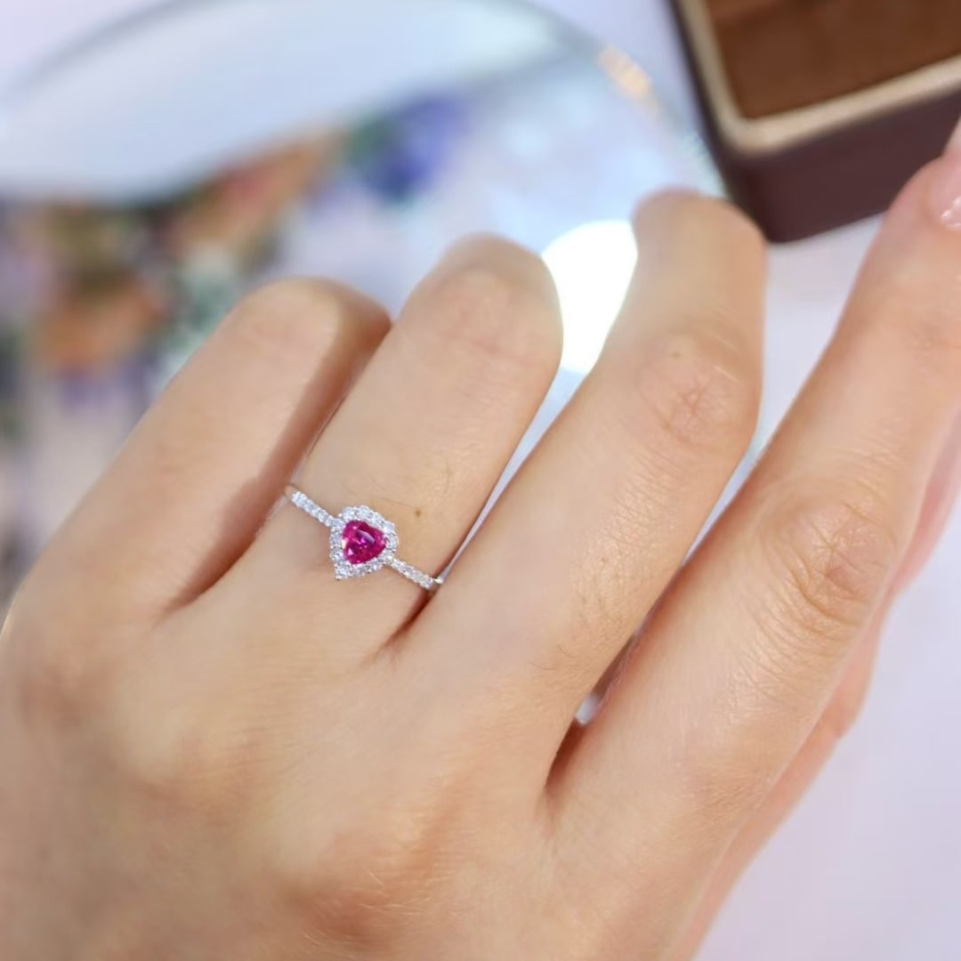 14k Gold 0.45 Ctw Natural Ruby & Diamond Ring - 5