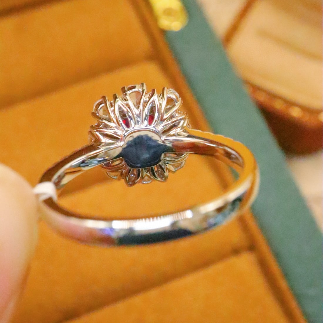 14k Gold 1.63 Ctw Natural Ruby & Diamond Ring - 4