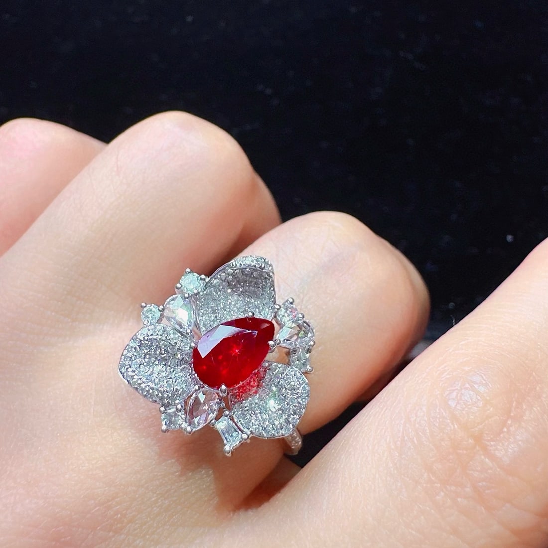 14k Gold 1.9 Ctw Natural Ruby & Diamond Ring - 6