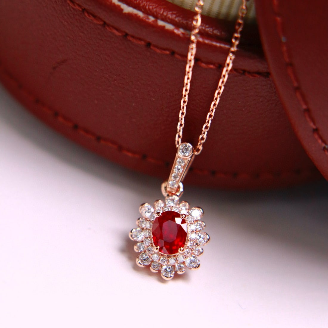 14k Gold 0.67 Ctw Natural Ruby & Diamond Necklace: Ref:230976327 // gold content:14k gold // main gemstone:ruby // shape:oval // carat weight:0. 45ct // color:pigeonblood red // treatment:natural // // adjacent gemstone 2 : diamond // shape:round