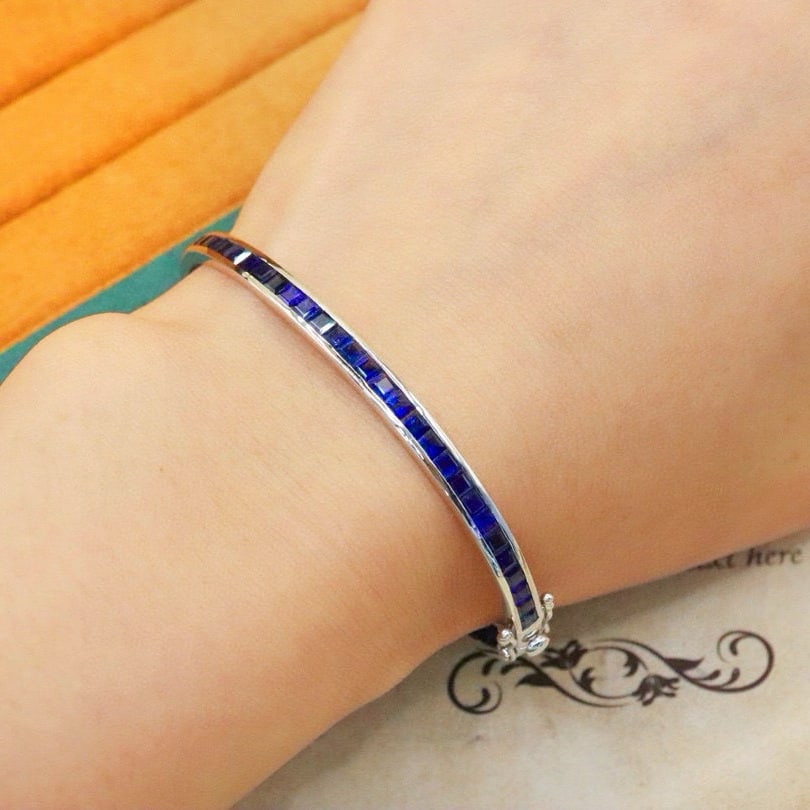 14k Gold 9.16 Ct Natural Sapphire Bangle - 5