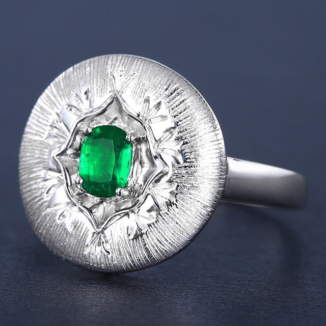 14k Gold 0.33 Ct Vivid Green Natural Emerald Ring: Ref:230976370 // gold content:14k gold // ring size:7. 25us // // main gemstone:emerald // shape:oval // carat weight:0. 33ct // color:vivid green // treatment:natural // High Estimate: