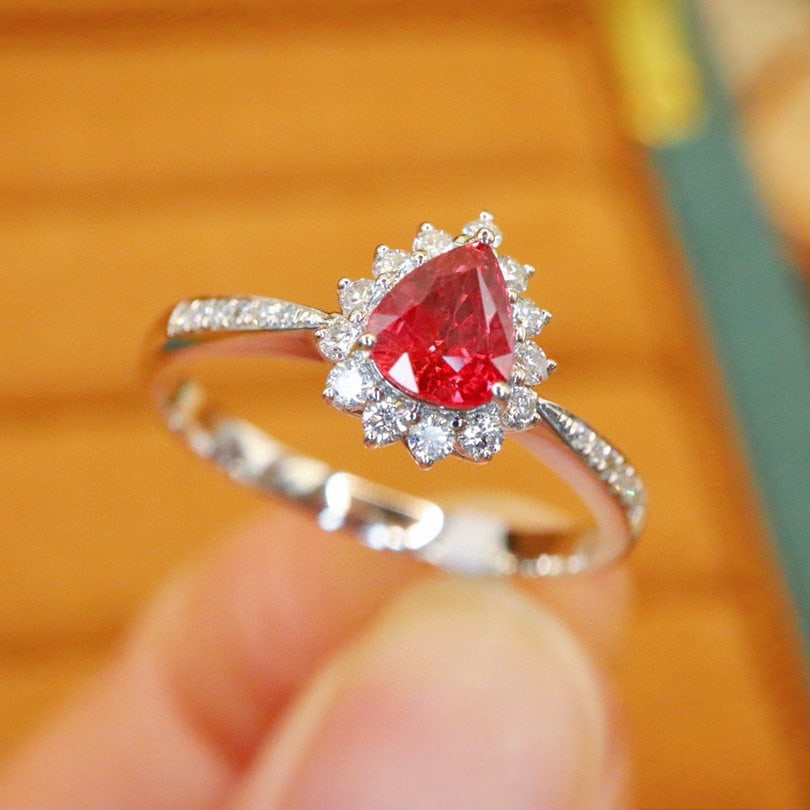14k Gold 0.78 Ctw Natural Ruby & Diamond Ring - 3