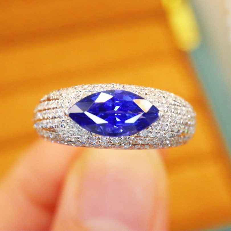 14k Gold 1.90 Ctw Natural Sapphire & Diamond Ring: Ref:230976427 // gold content:14k gold // ring size:7. 25us // // main gemstone:sapphire // shape:marquise // carat weight:1. 40ct // color:royal blue // treatment:natural // // adjacent gemstone