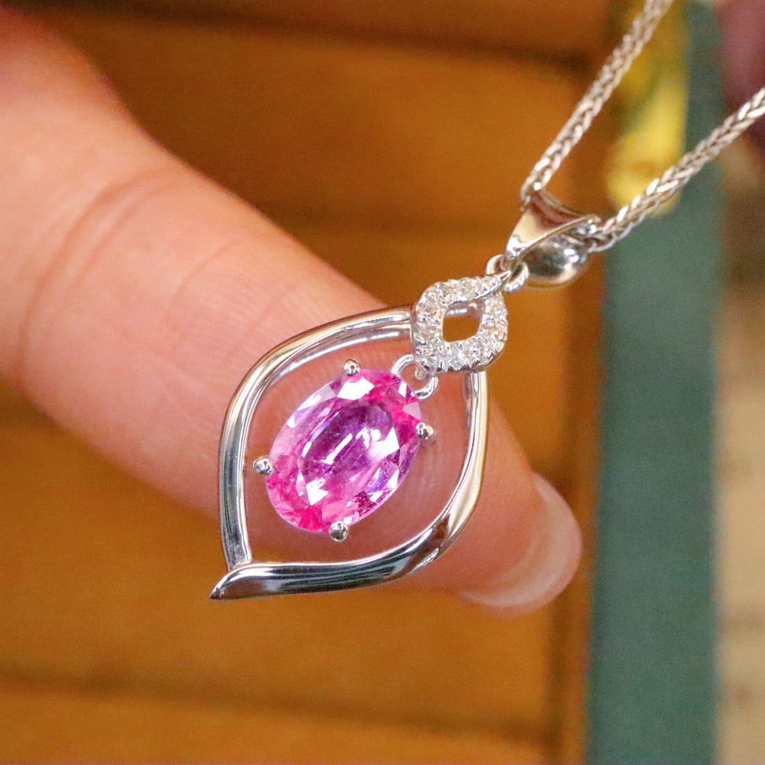 14k Gold 0.80 Ctw Natural Padparadscha Sapphire & Diamond Pendant( Without Chain ) - 2