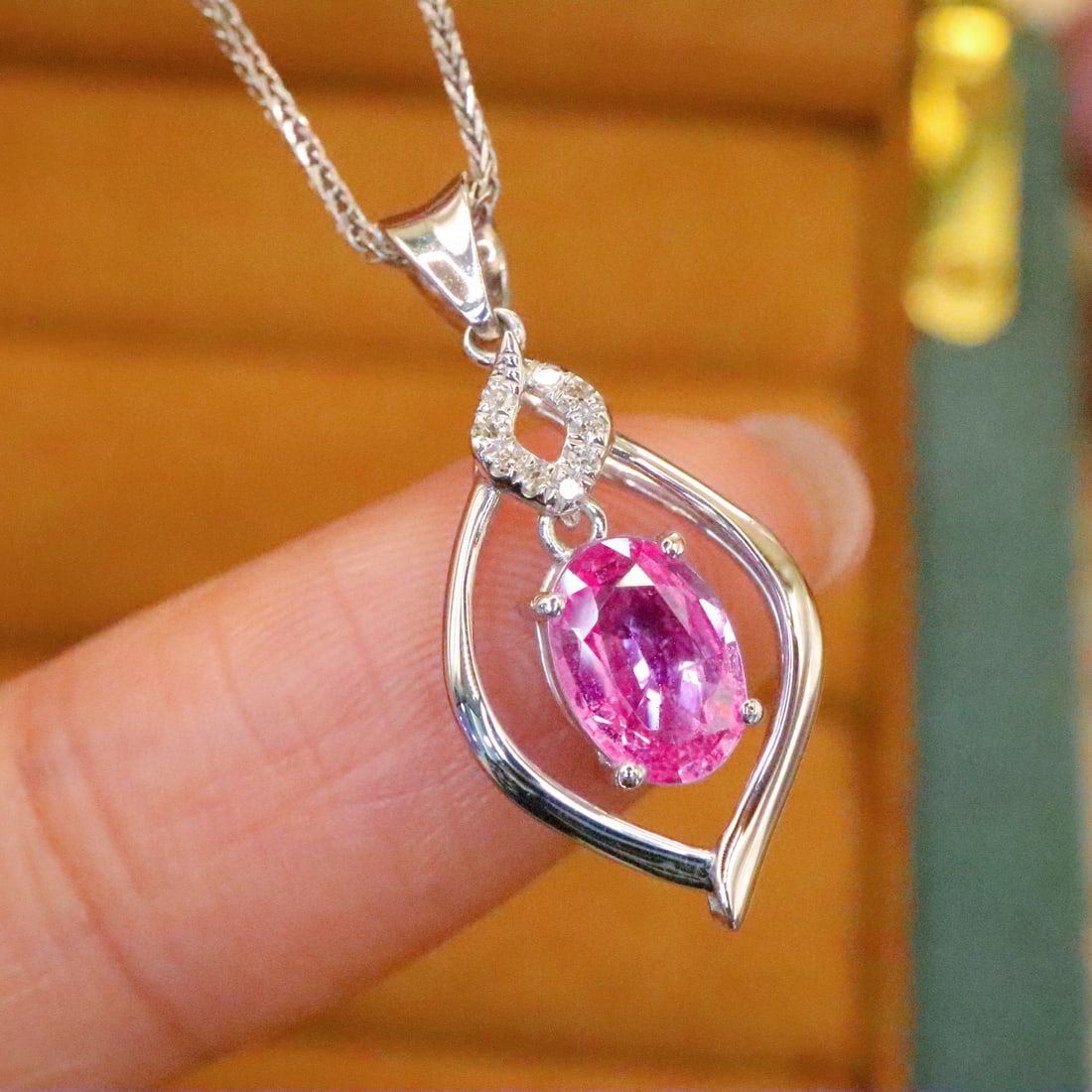 14k Gold 0.80 Ctw Natural Padparadscha Sapphire & Diamond Pendant( Without Chain ) - 3