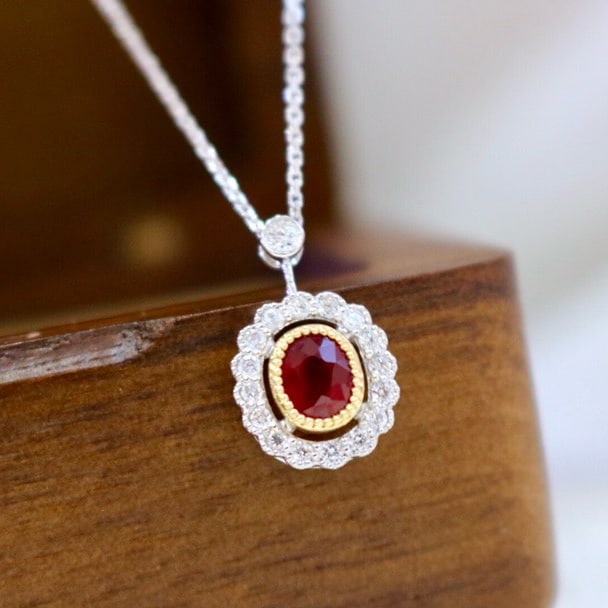 14k Gold 0.58 Ctw Natural Ruby & Diamond Necklace: Ref:230976442 // gold content:14k gold // main gemstone:ruby // shape:oval // carat weight:0. 4ct // color:pigeonblood red // treatment:natural // // adjacent gemstone 2 : diamond // shape:round //