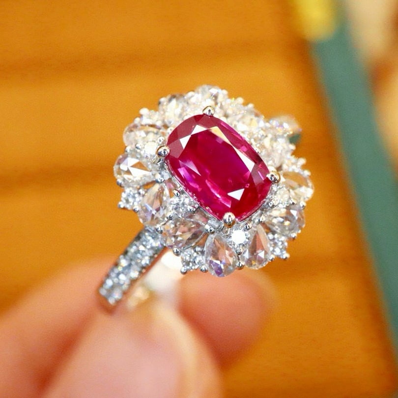 14k Gold 1.71 Ctw Natural Ruby & Diamond Ring - 3