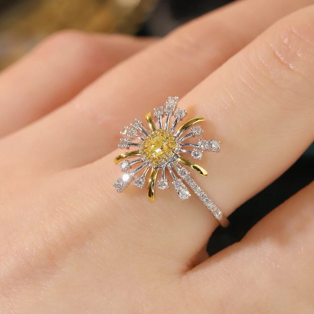 14k Gold 0.55 Ctw Natural Yellow Diamond & Diamond Ring - 8