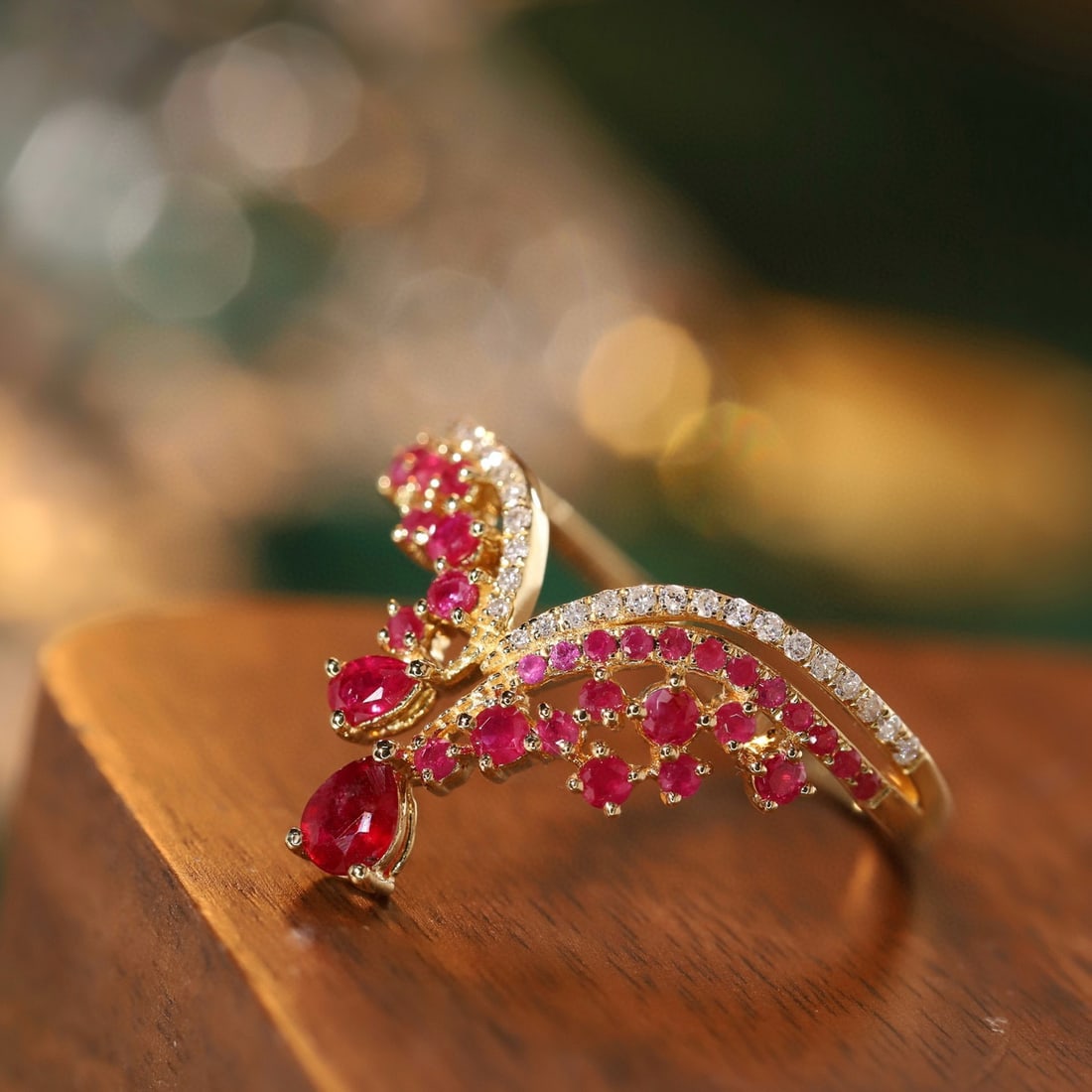 14k Gold 0.85 Ctw Natural Ruby & Diamond Ring - 4