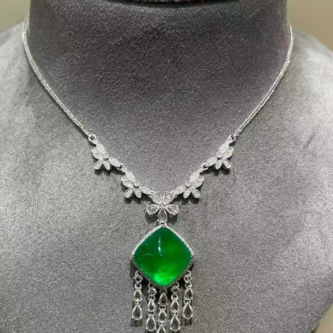14k Gold 8.68 Ct Natural Emerald & Diamond & Sapphire Necklace - 2