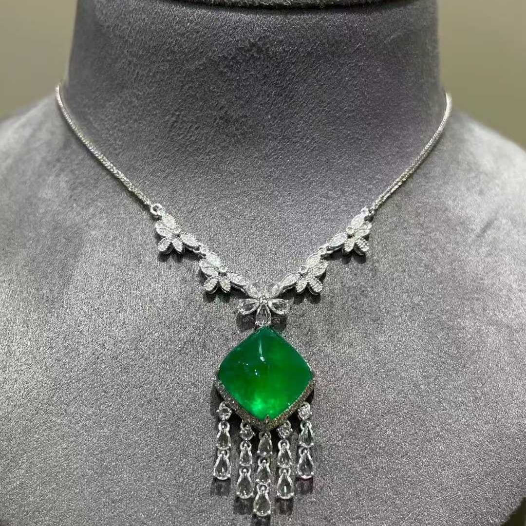 14k Gold 8.68 Ct Natural Emerald & Diamond & Sapphire Necklace - 3