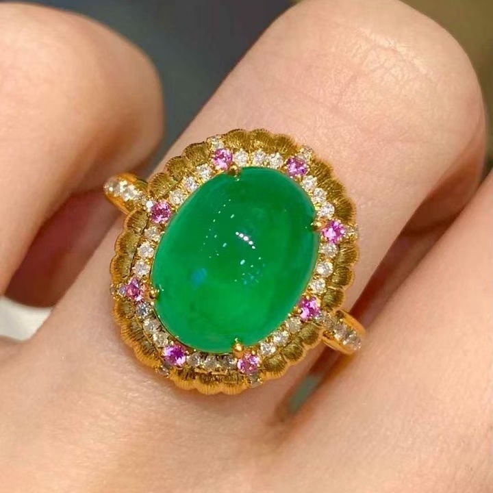 14k Gold 4.1 Ct Natural Emerald & Diamond Ring: Ref:231133121 // gold content:14k gold // ring size:7. 25us // // main gemstone:emerald // shape:oval // carat weight:4. 1ct // color:green // treatment:natural // // adjacent gemstone 2 : diamond