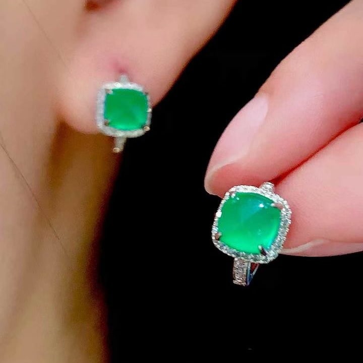 14k Gold 2 Ct Natural Emerald & Diamond Earrings - 5
