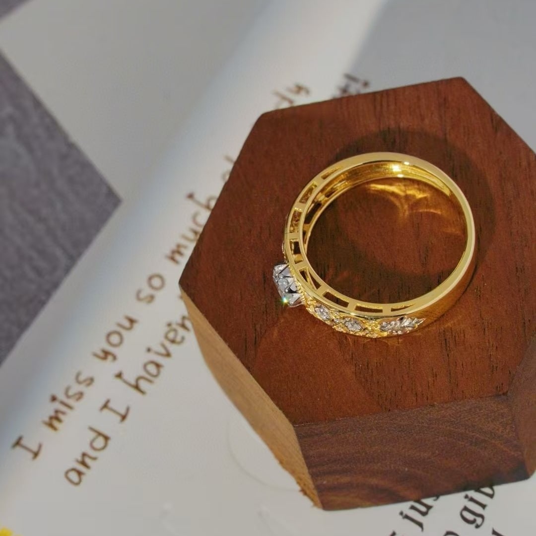 14k Gold 0.3 Ct Natural H Diamond Ring - 2