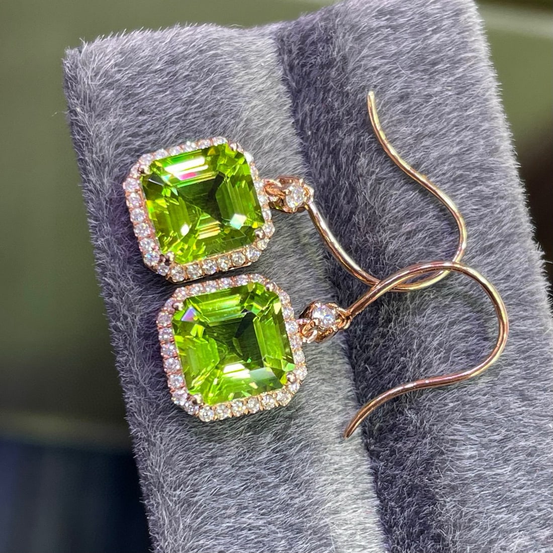 14k Gold 5.3 Ct Natural Peridot & Diamond Earrings - 5