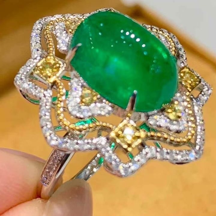 14k Gold 5.2 Ct Natural Emerald & Diamond Ring - 3