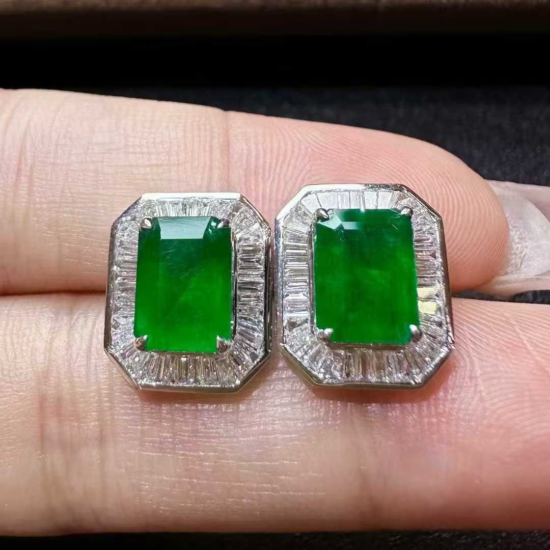 14k Gold 3.89 Ctw Natural Emerald & Diamond Earrings - 4