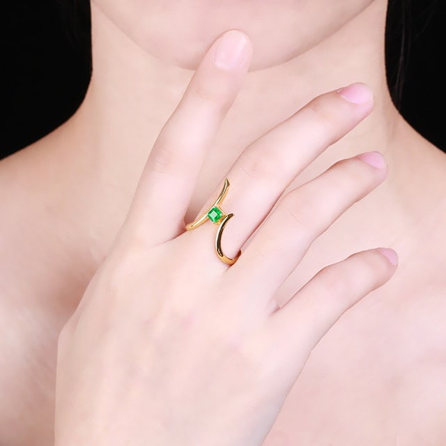 14k Gold 0.44 Ct Natural Emerald Ring - 5