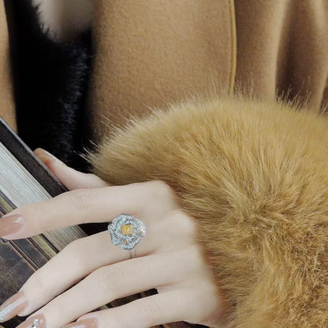 14k Gold 1.00 Ct Natural Color Diamond & Flowers Ring - 6