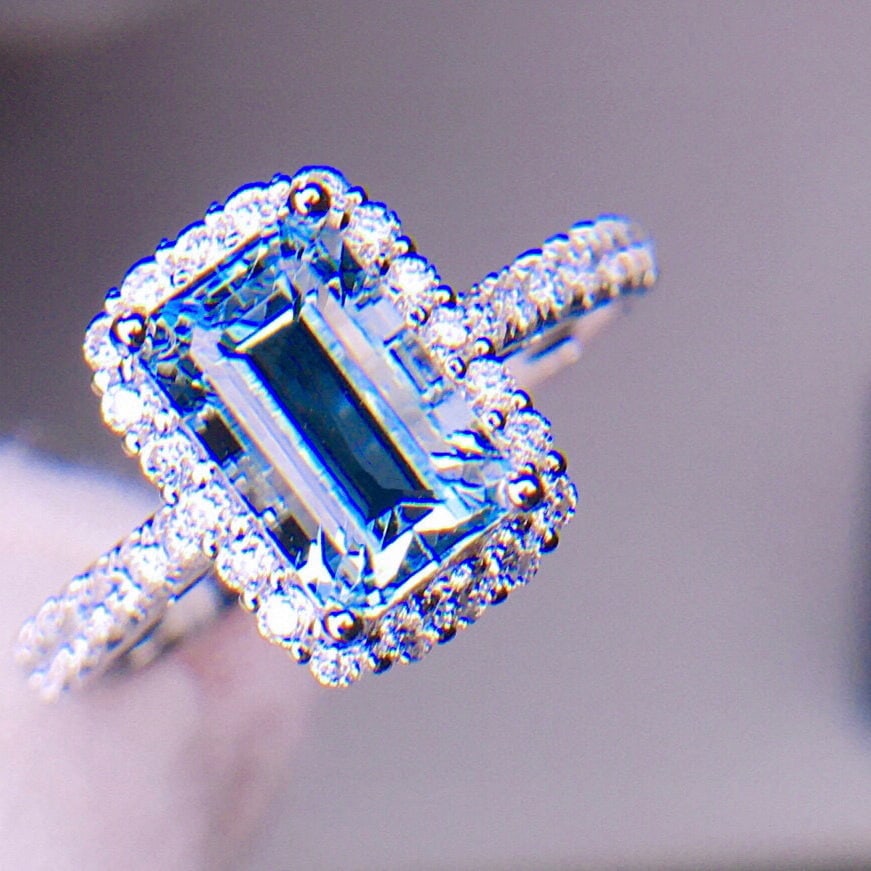 14k Gold 2.31 Ct Natural Aquamarine & Diamond Ring - 4