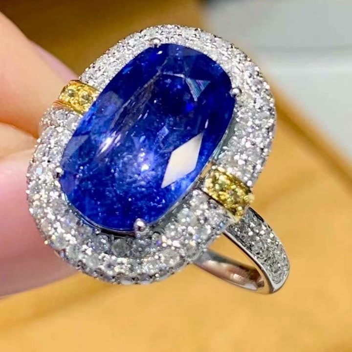 14k Gold 4.1 Ct Natural Sapphire & Diamond Ring - 3