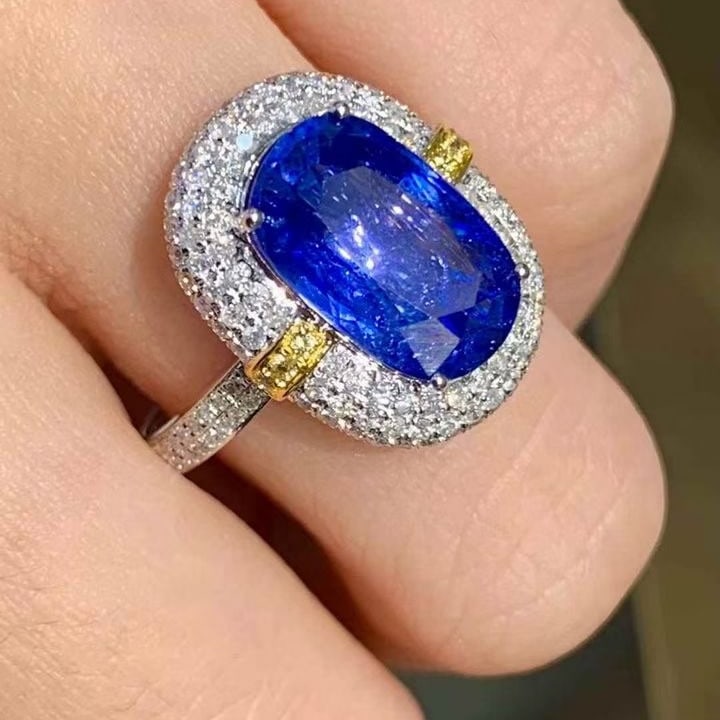 14k Gold 4.1 Ct Natural Sapphire & Diamond Ring - 6