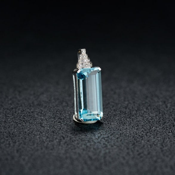 14k Gold 3.9 Ct Natural Aquamarine & Diamond Pendant( Without Chain ) - 2