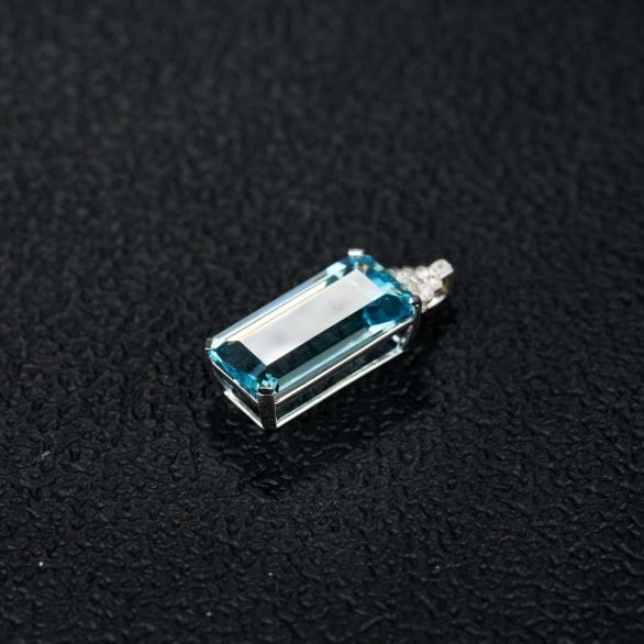14k Gold 3.9 Ct Natural Aquamarine & Diamond Pendant( Without Chain ) - 6